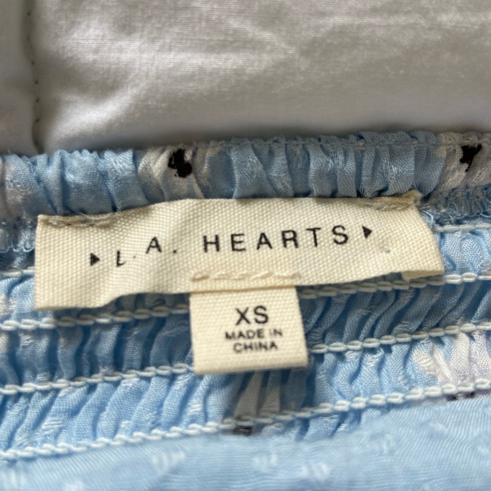 LA hearts blue floral bungee tank top